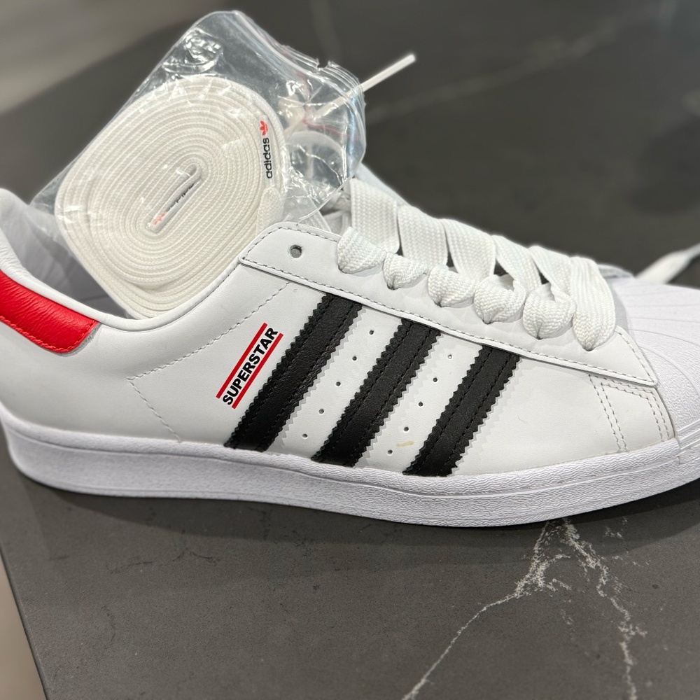 Adidas Superstar 50th Anniversary Run DMC ORIGINALS DS - New (size 9.5 US) - Picture 8 of 8